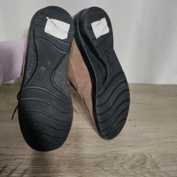 Clarks Nikki Class Boot Woman's Size 6.5 - Picture 6 of 8